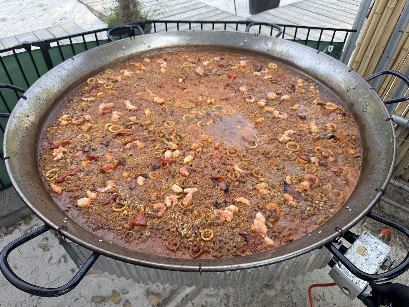 Gro&szlig;e Paella-Pfanne beim Spanischen Fest in Braunschweig