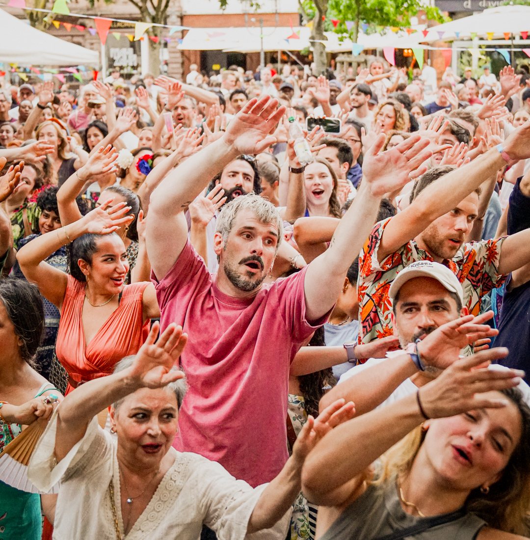 Spanisches Fest Heidelberg – tanzendes Publikum